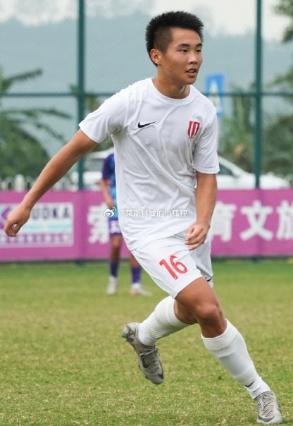 中國(guó)職業(yè)賽場(chǎng)首位09后！成都蓉城B隊(duì)16歲小將帥惟浩上演生涯首秀
