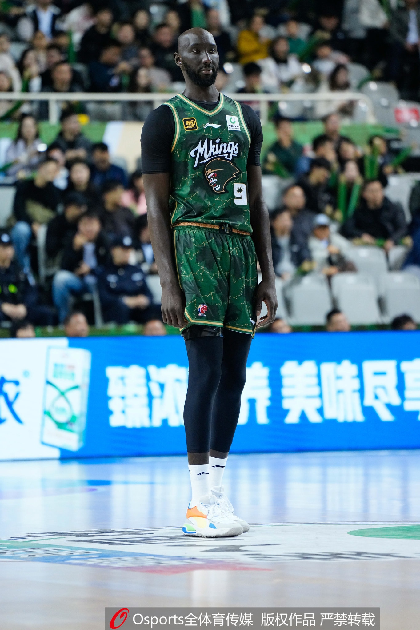 這身高吃餅真舒服！法爾半場8分鐘各種暴扣 4中4貢獻(xiàn)12分4籃板